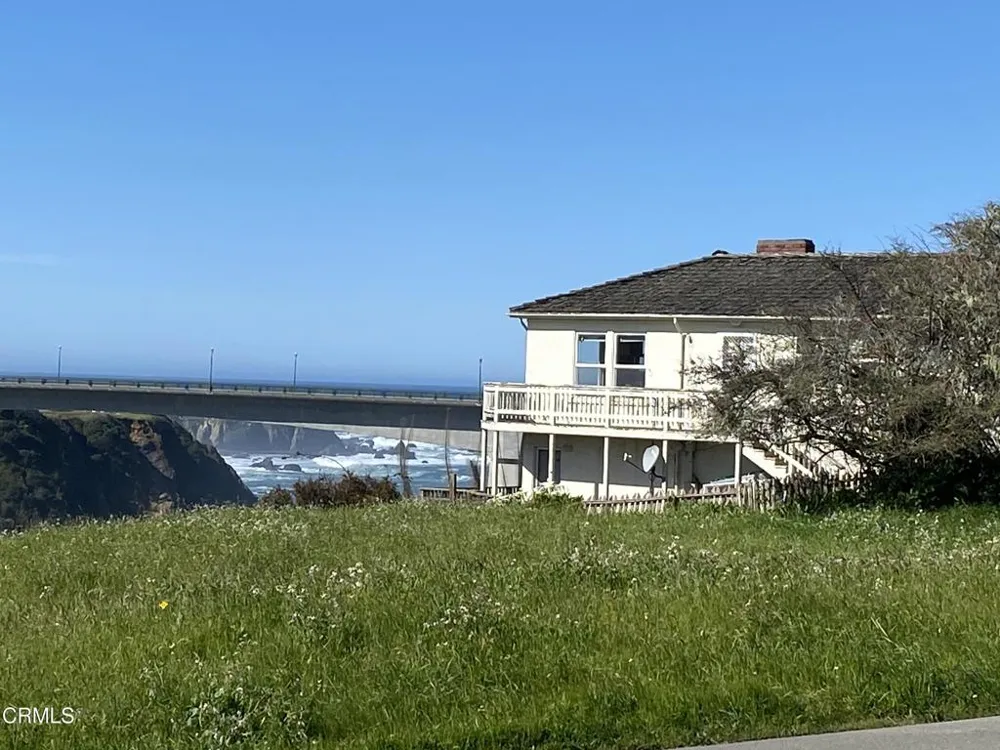 300 Harbor Drive Fort Bragg, CA 95437