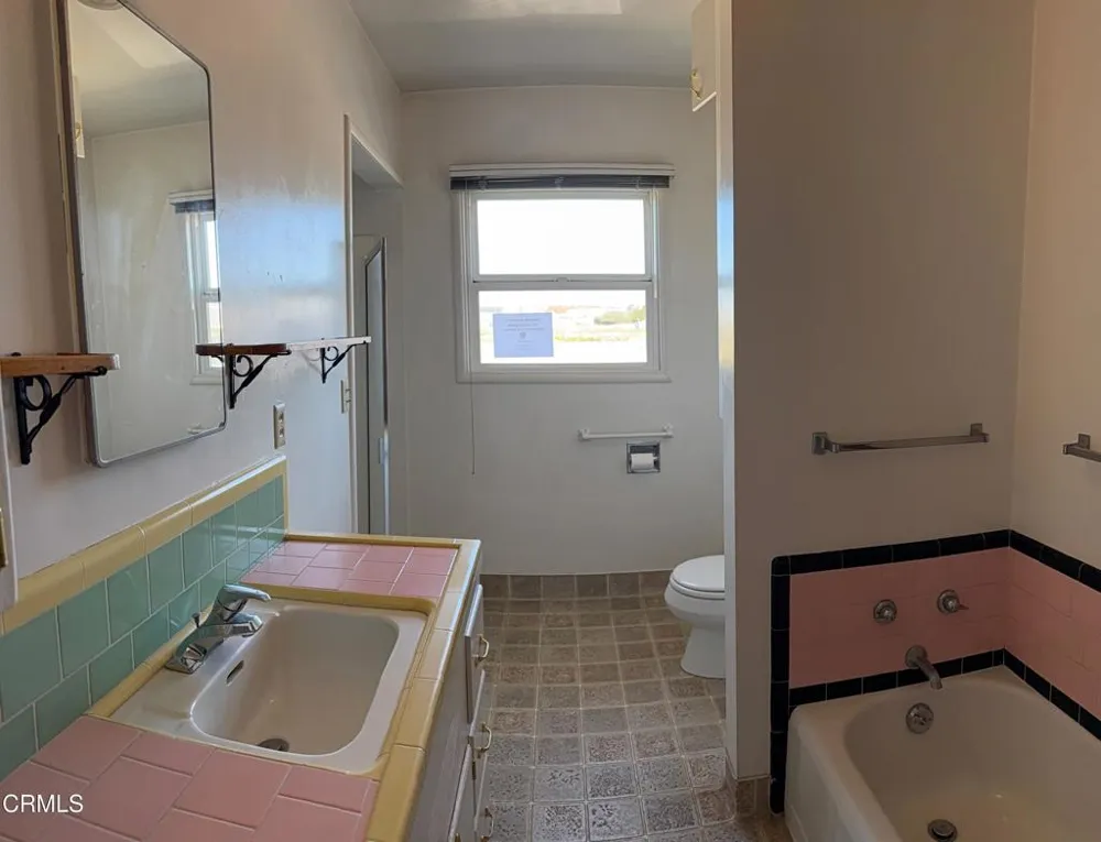 327 S Franklin Street Fort Bragg, CA 95437