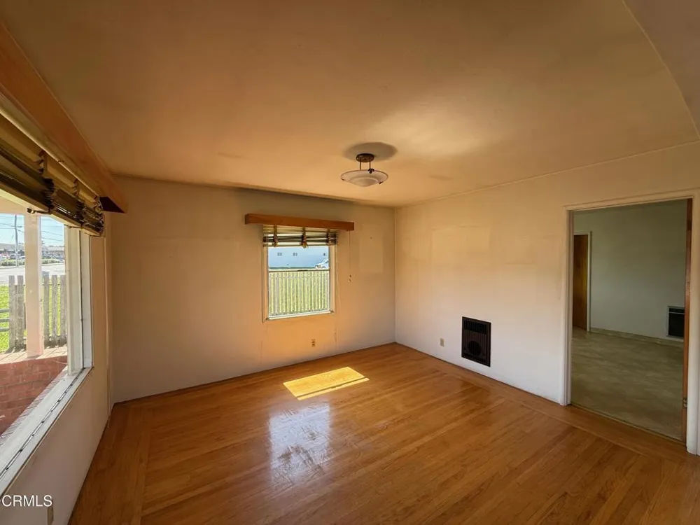 327 S Franklin Street Fort Bragg, CA 95437