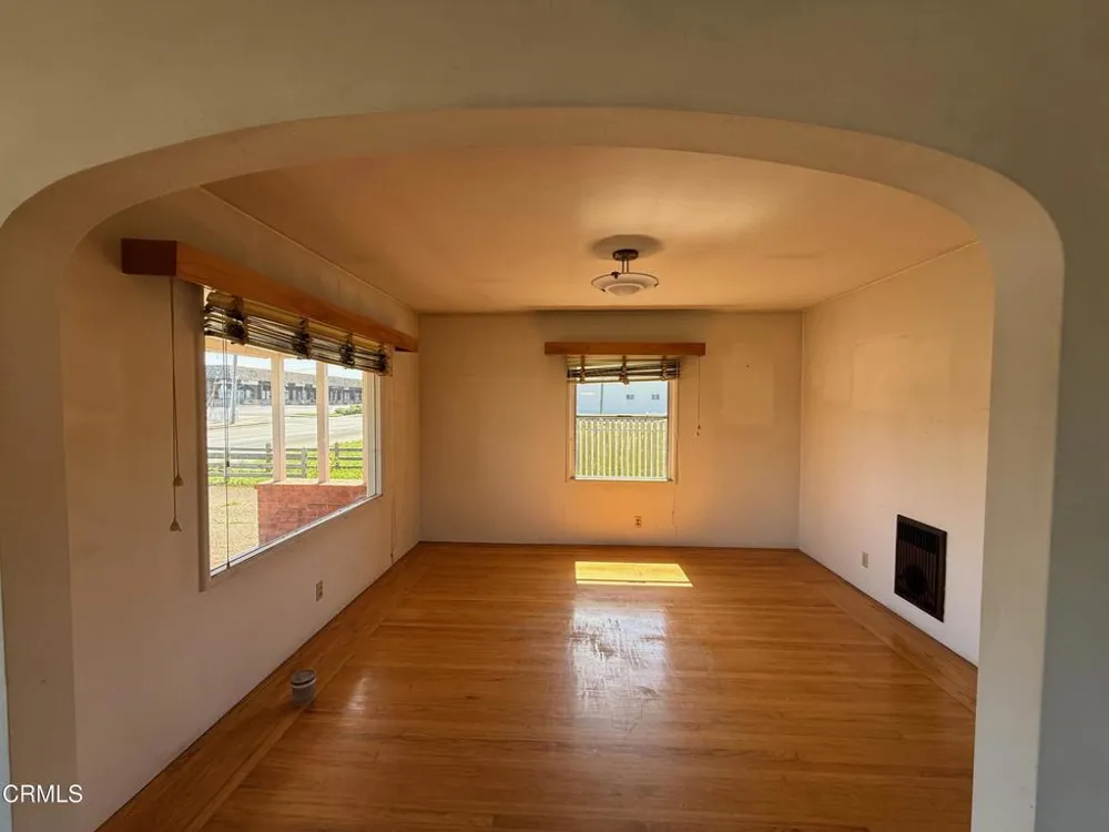 327 S Franklin Street Fort Bragg, CA 95437