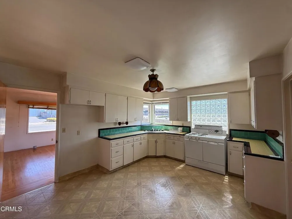 327 S Franklin Street Fort Bragg, CA 95437