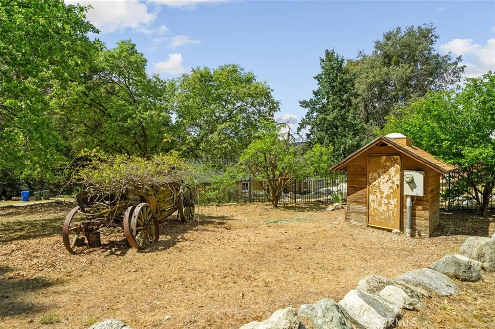 39804 Pine Bench Yucaipa, CA 92399