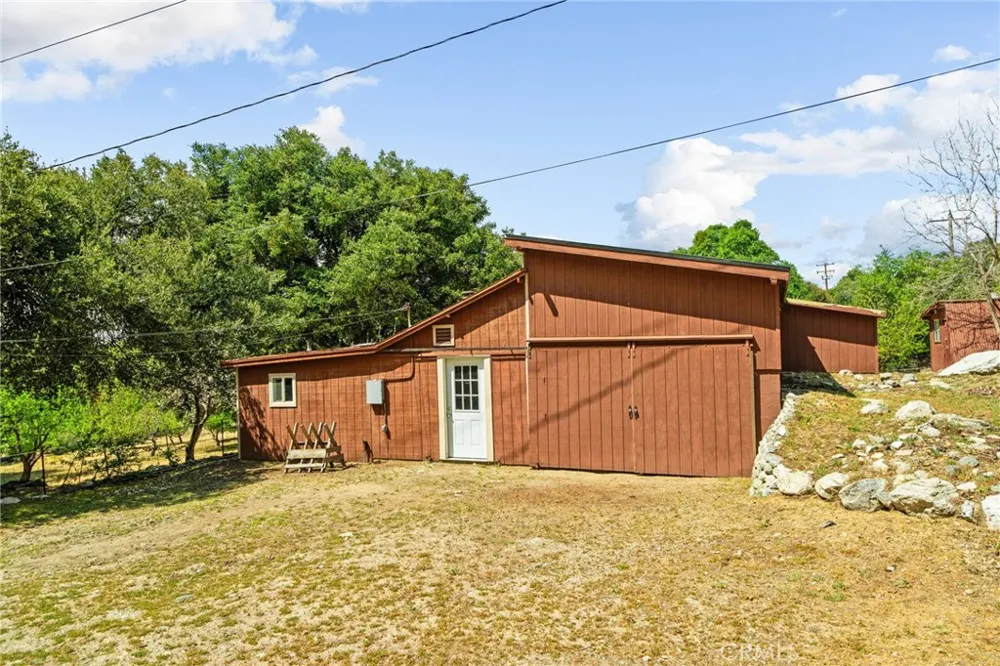 39804 Pine Bench Yucaipa, CA 92399