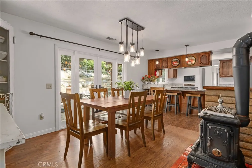 39804 Pine Bench Yucaipa, CA 92399