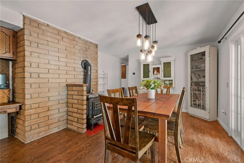 39804 Pine Bench Yucaipa, CA 92399