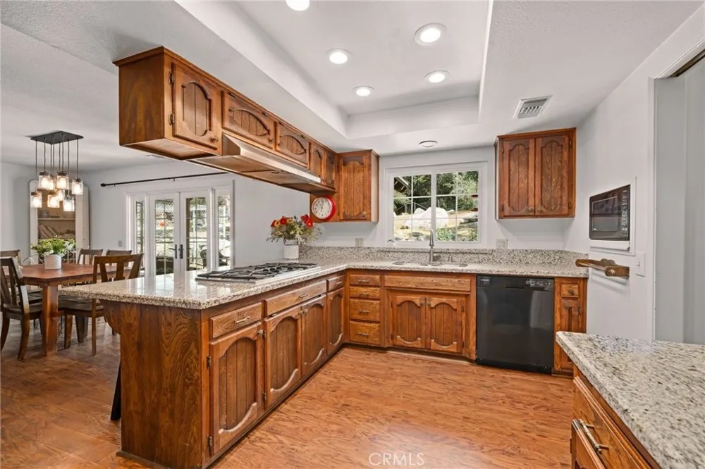 39804 Pine Bench Yucaipa, CA 92399