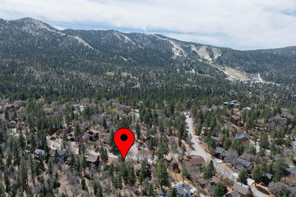 1530 Tuolumne Road Big Bear City, CA 92314