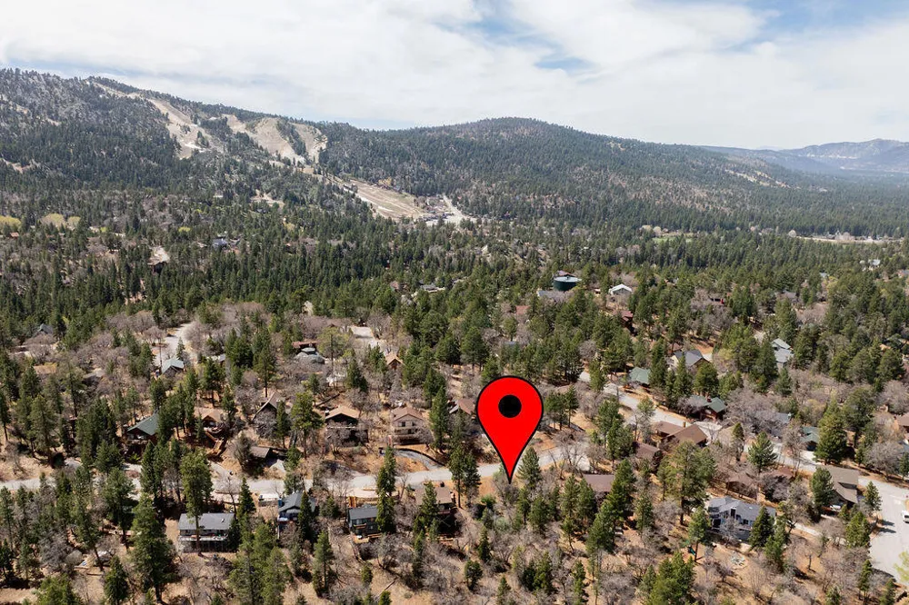1530 Tuolumne Road Big Bear City, CA 92314