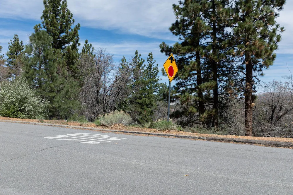 1530 Tuolumne Road Big Bear City, CA 92314
