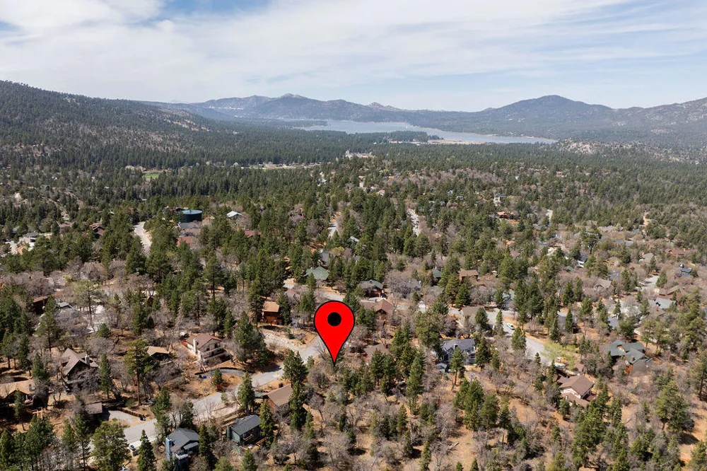 1530 Tuolumne Road Big Bear City, CA 92314