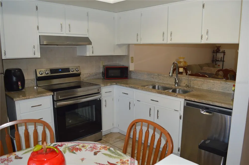 38359 IRONWOOD PLACE #38359 Zephyrhills, FL 33542