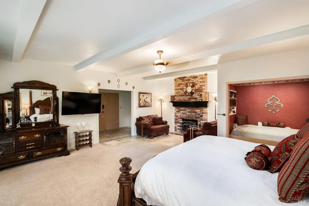 3037 Foothill Boulevard Calistoga, CA 94515