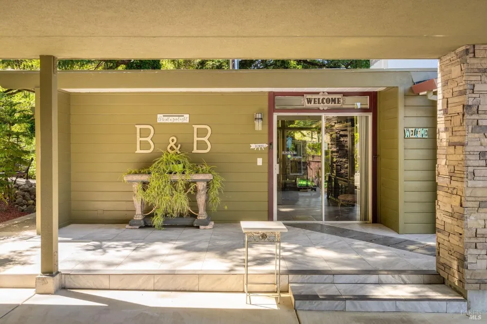 3037 Foothill Boulevard Calistoga, CA 94515
