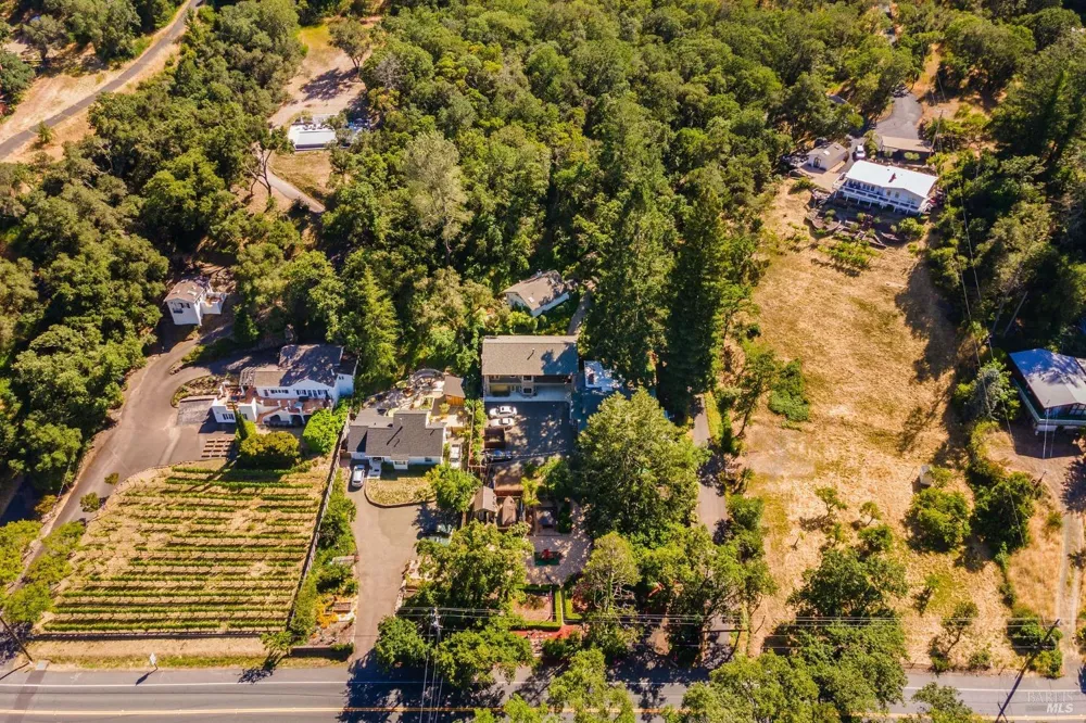 3037 Foothill Boulevard Calistoga, CA 94515