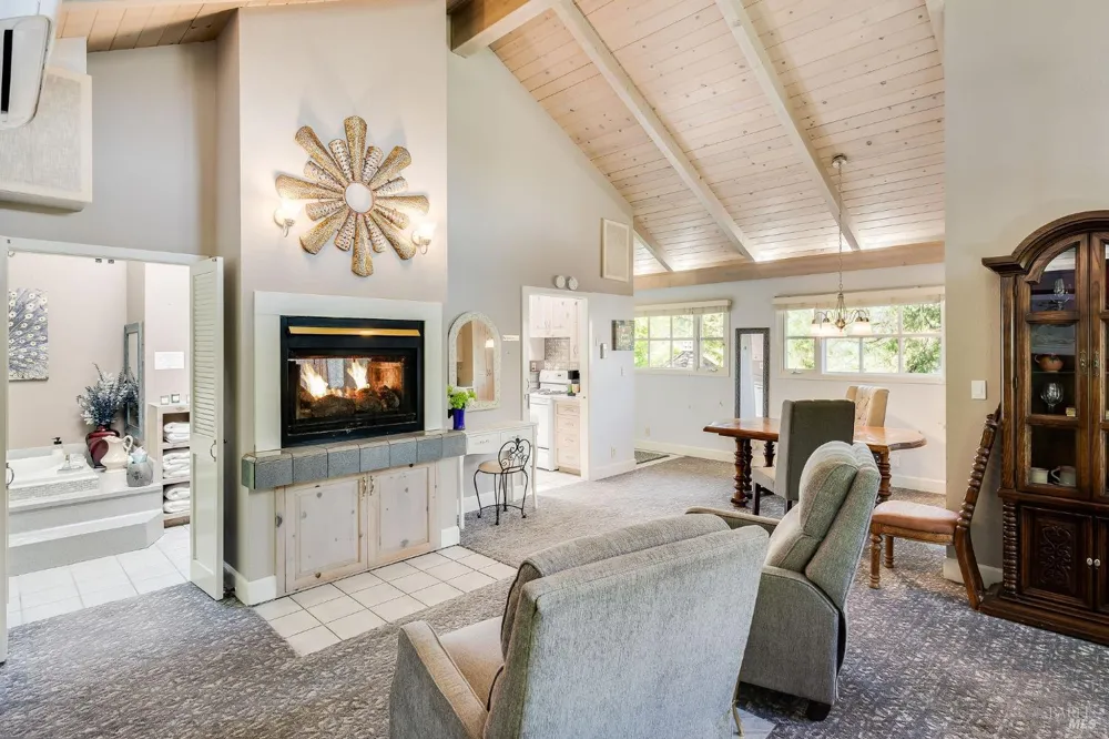 3037 Foothill Boulevard Calistoga, CA 94515