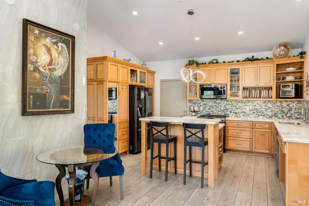 3037 Foothill Boulevard Calistoga, CA 94515