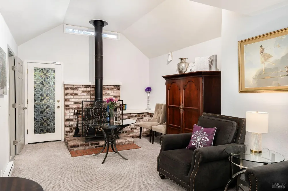 3037 Foothill Boulevard Calistoga, CA 94515