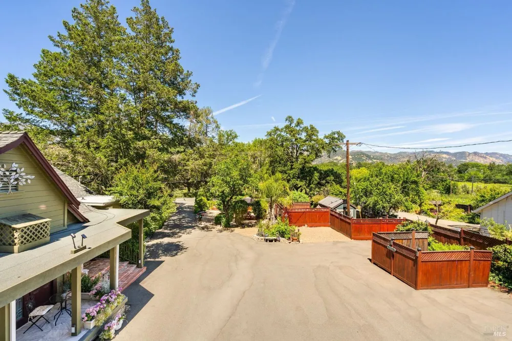 3037 Foothill Boulevard Calistoga, CA 94515