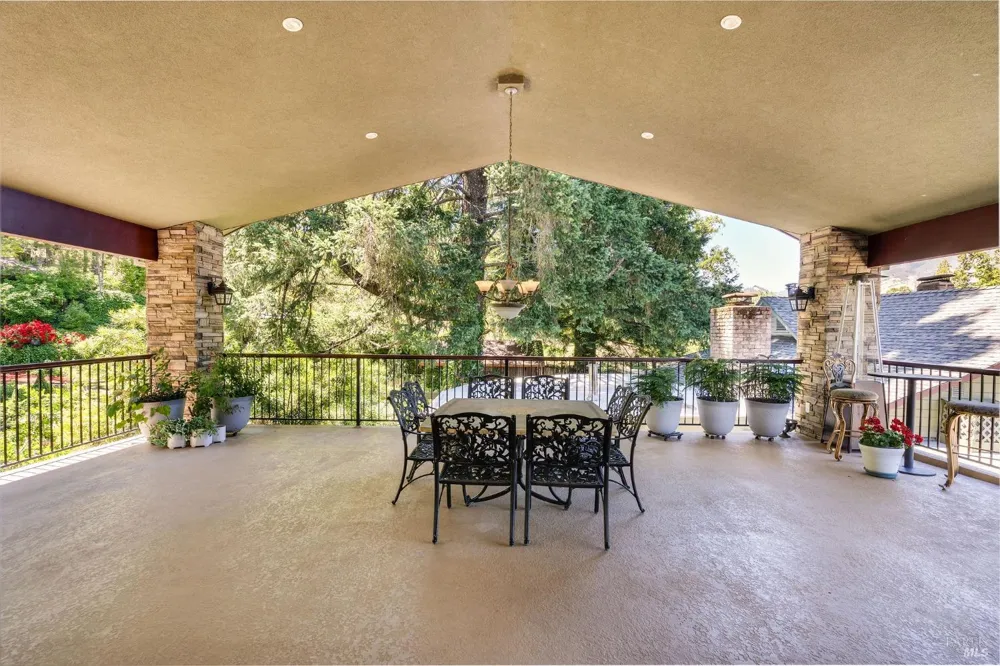 3037 Foothill Boulevard Calistoga, CA 94515