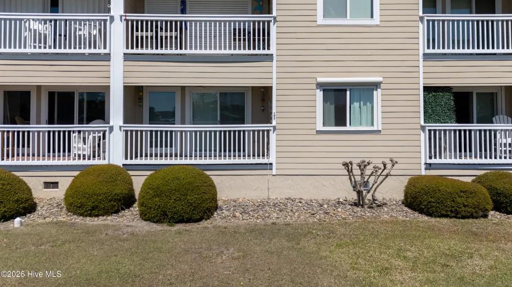 650 Cedar Point Boulevard #B14 Cedar Point, NC 28584