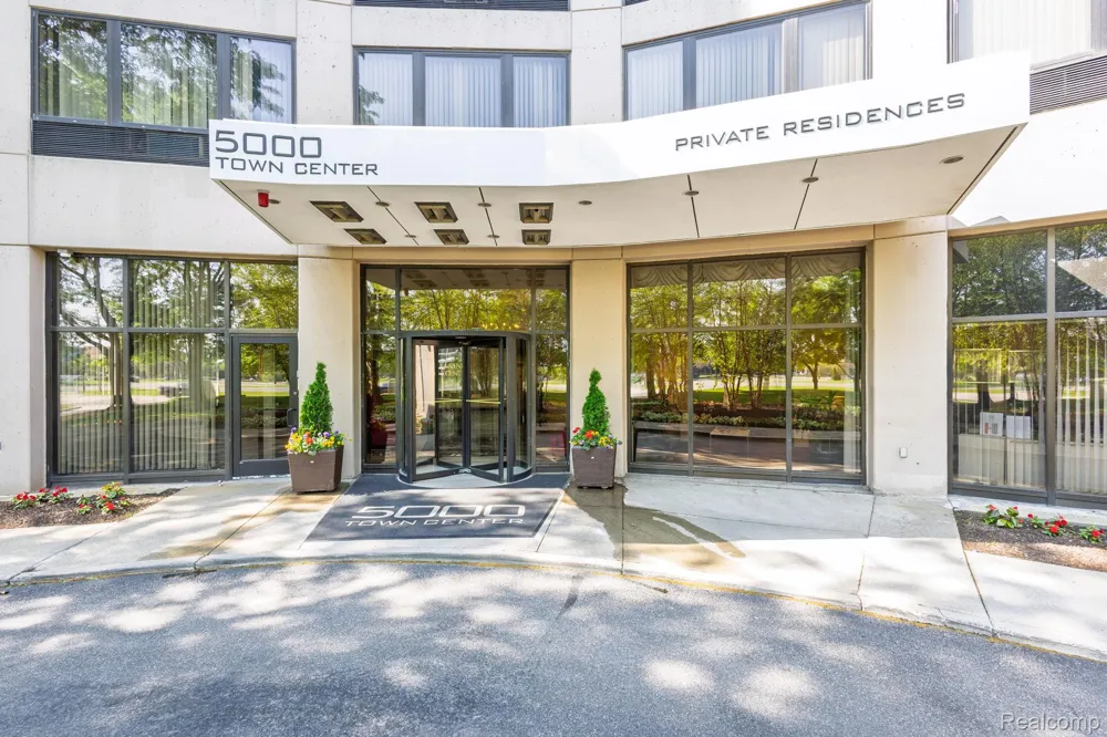 5000 Town Center #2001 Southfield City, MI 48075