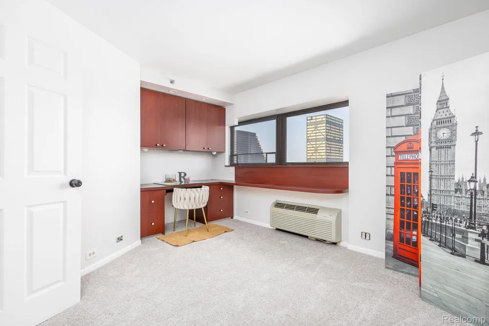 5000 Town Center #2001 Southfield City, MI 48075