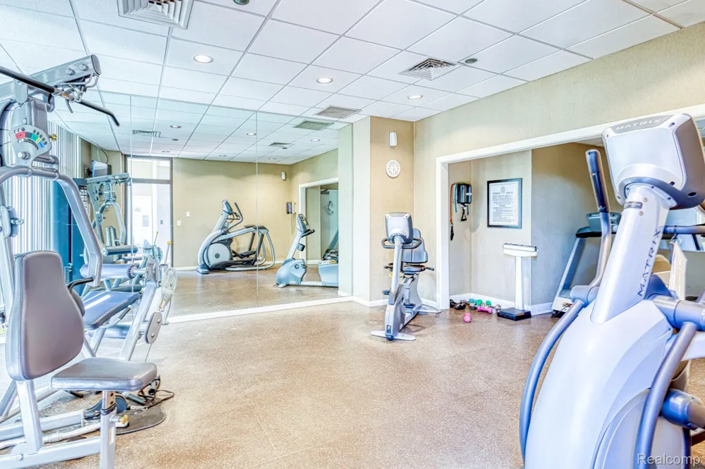 5000 Town Center #2001 Southfield City, MI 48075