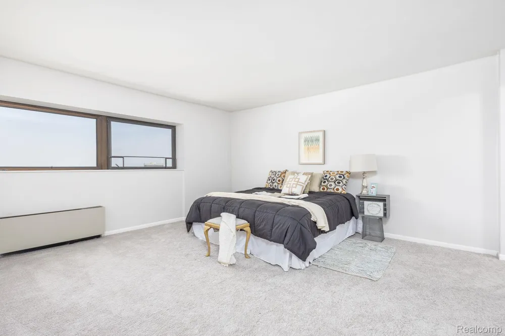 5000 Town Center #2001 Southfield City, MI 48075