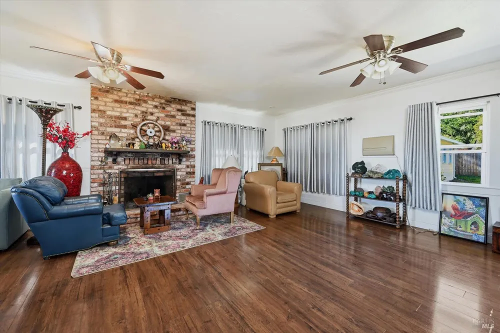 3440 Beach Street Nice, CA 95464