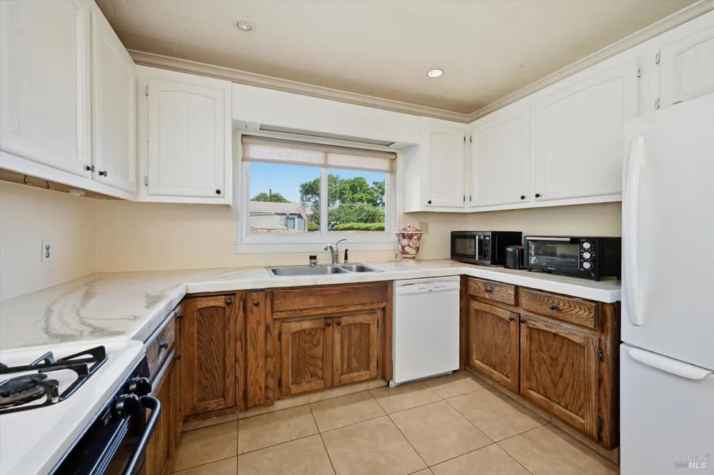 3440 Beach Street Nice, CA 95464