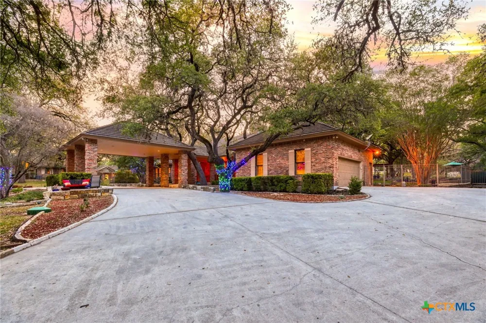 21759 Forest Waters Circle Garden Ridge, TX 78266