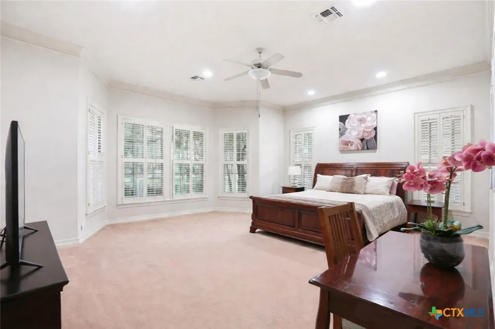 21759 Forest Waters Circle Garden Ridge, TX 78266