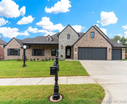 1509 Pinecrest Drive