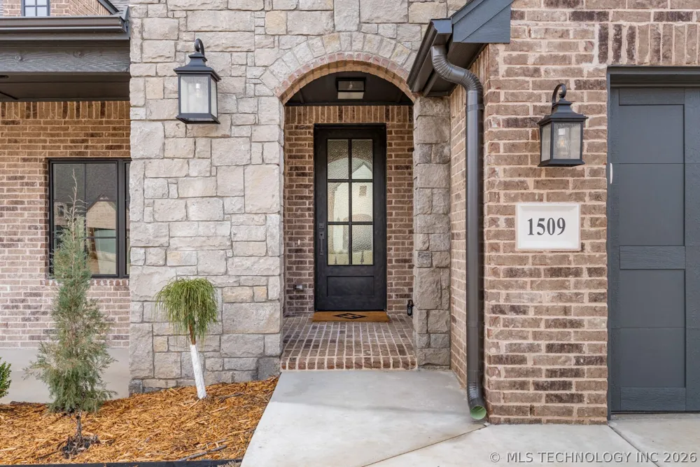 1509 Pinecrest Drive Claremore, OK 74017