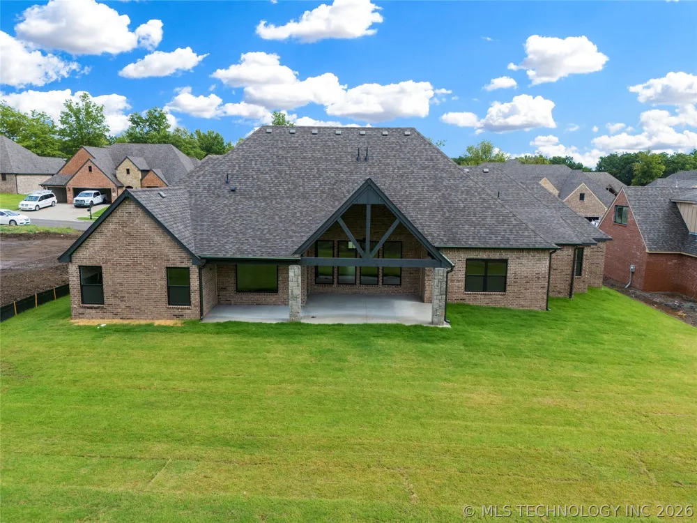 1509 Pinecrest Drive Claremore, OK 74017
