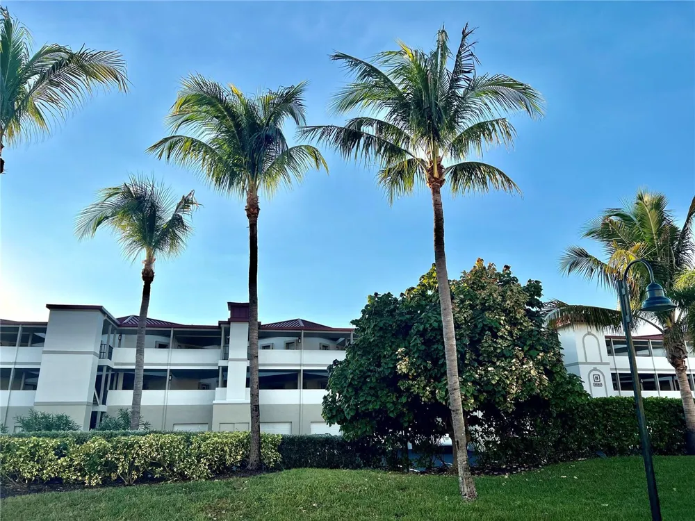 3280 SOUTHSHORE DRIVE #87A Punta Gorda, FL 33955