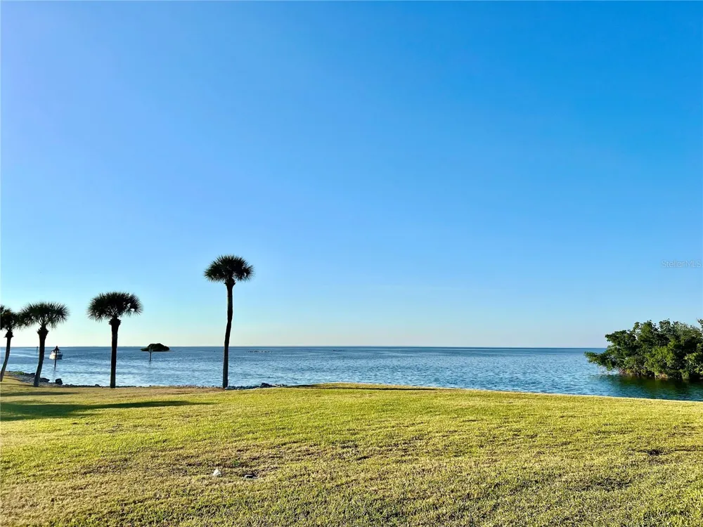 3280 SOUTHSHORE DRIVE #87A Punta Gorda, FL 33955