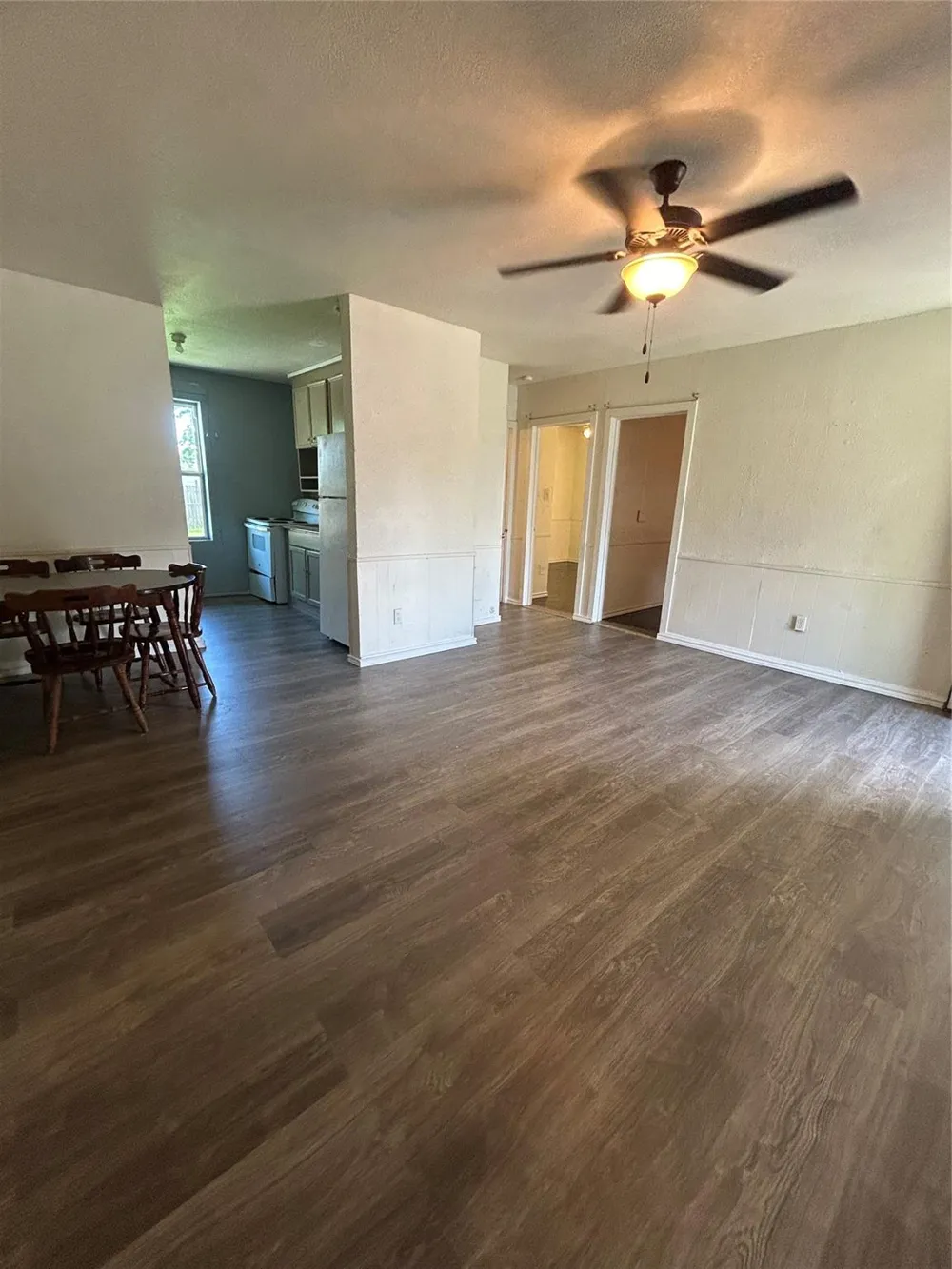 1102 W 10th Street Freeport, TX 77541