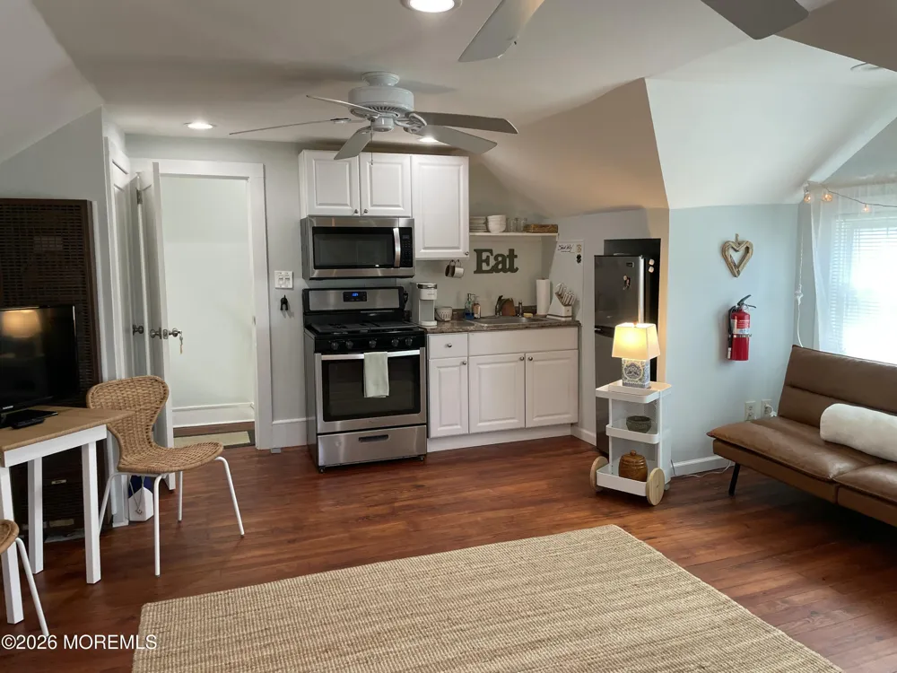 20512 Euclid Avenue Allenhurst, NJ 07711