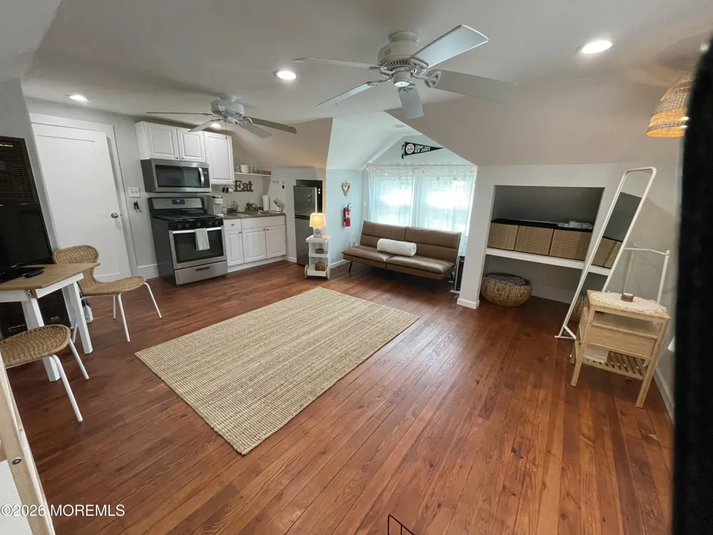20512 Euclid Avenue Allenhurst, NJ 07711