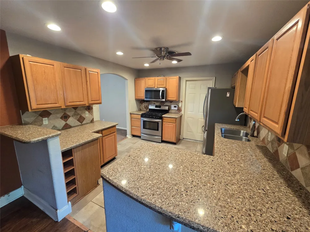 1144 Norwood Drive Hurst, TX 76053