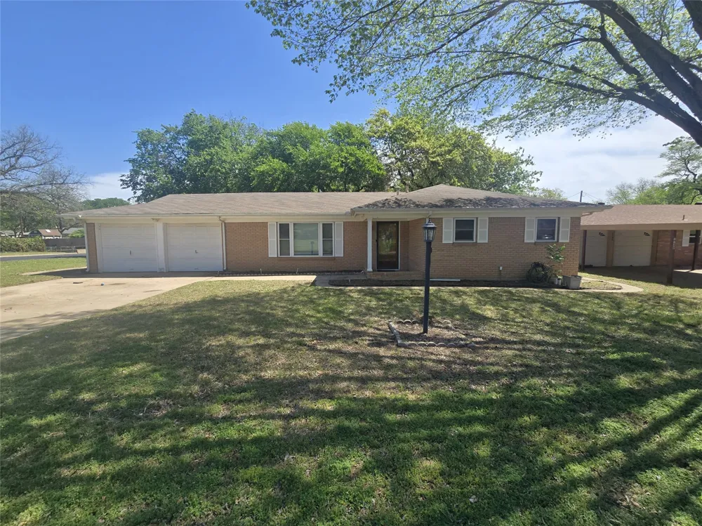 1144 Norwood Drive Hurst, TX 76053