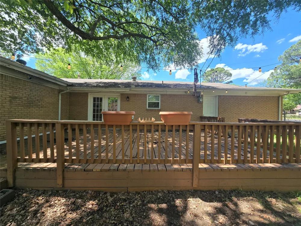 1144 Norwood Drive Hurst, TX 76053
