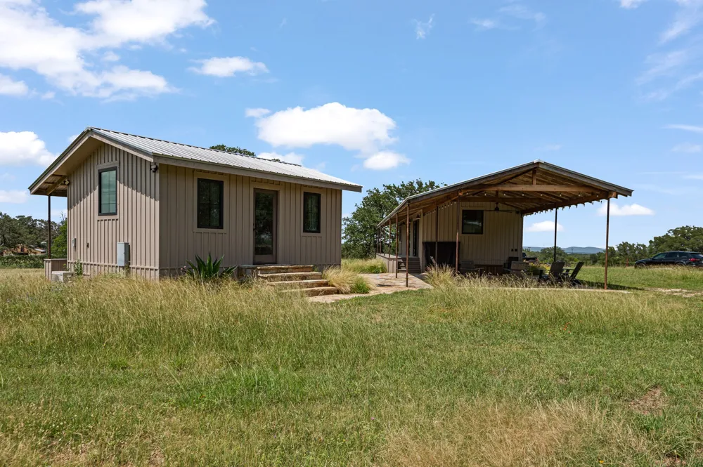 CR 409 Spicewood, TX 78669