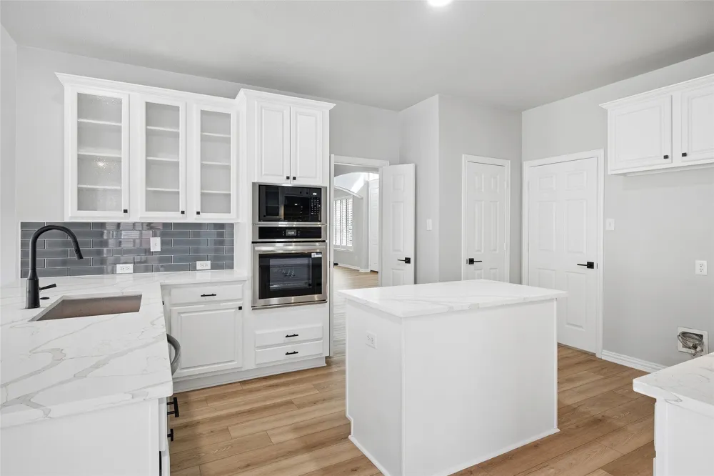 2986 Marchwood Drive Highland Village, TX 75077