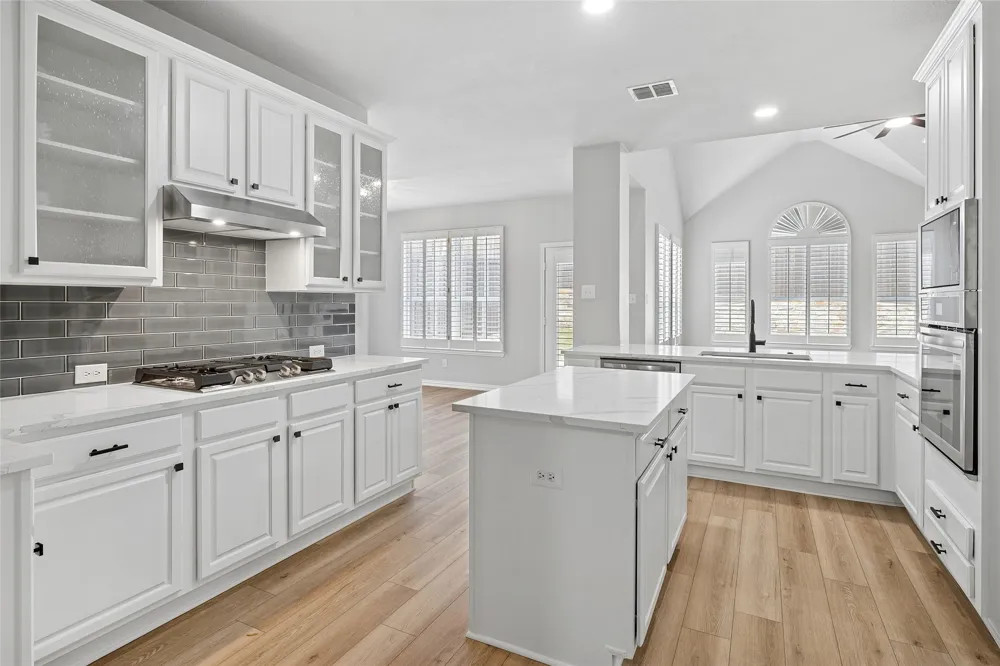 2986 Marchwood Drive Highland Village, TX 75077