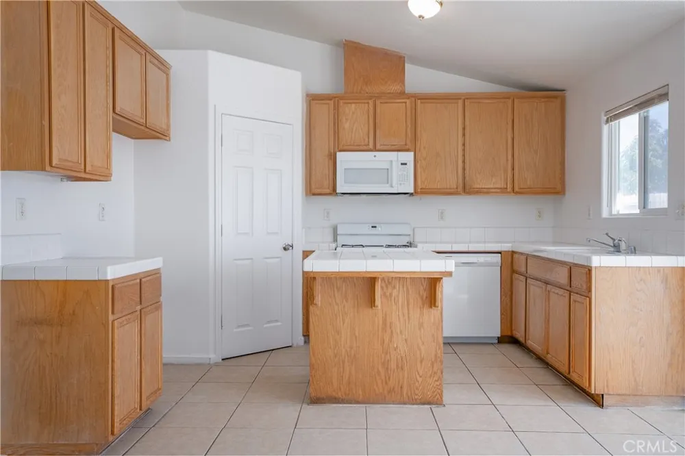 2658 Drake Merced, CA 95348