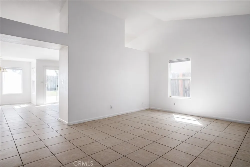 2658 Drake Merced, CA 95348