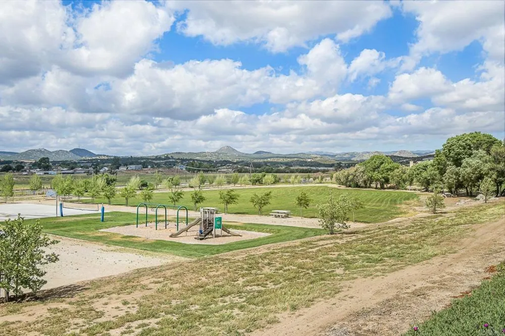 1228 Buckwheat Trl Campo, CA 91906