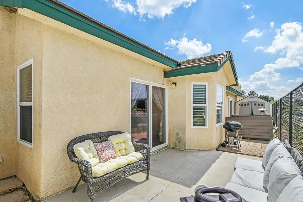 1228 Buckwheat Trl Campo, CA 91906